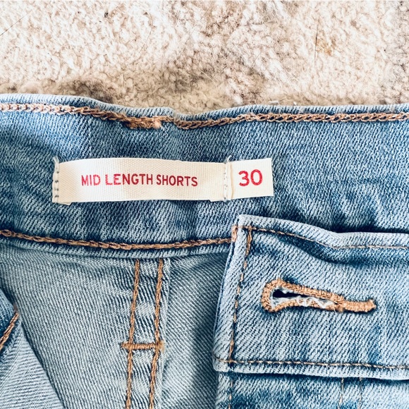 Levi’s Jean shorts. Excellent condition. - Picture 3 of 3